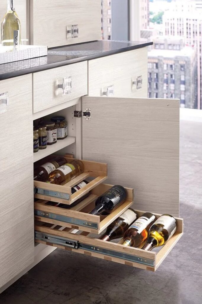 Base+Cabinet+with+Can+and+Wine+Bottle+Pull-outs+Diamond+Distinction+Premium+Accessories