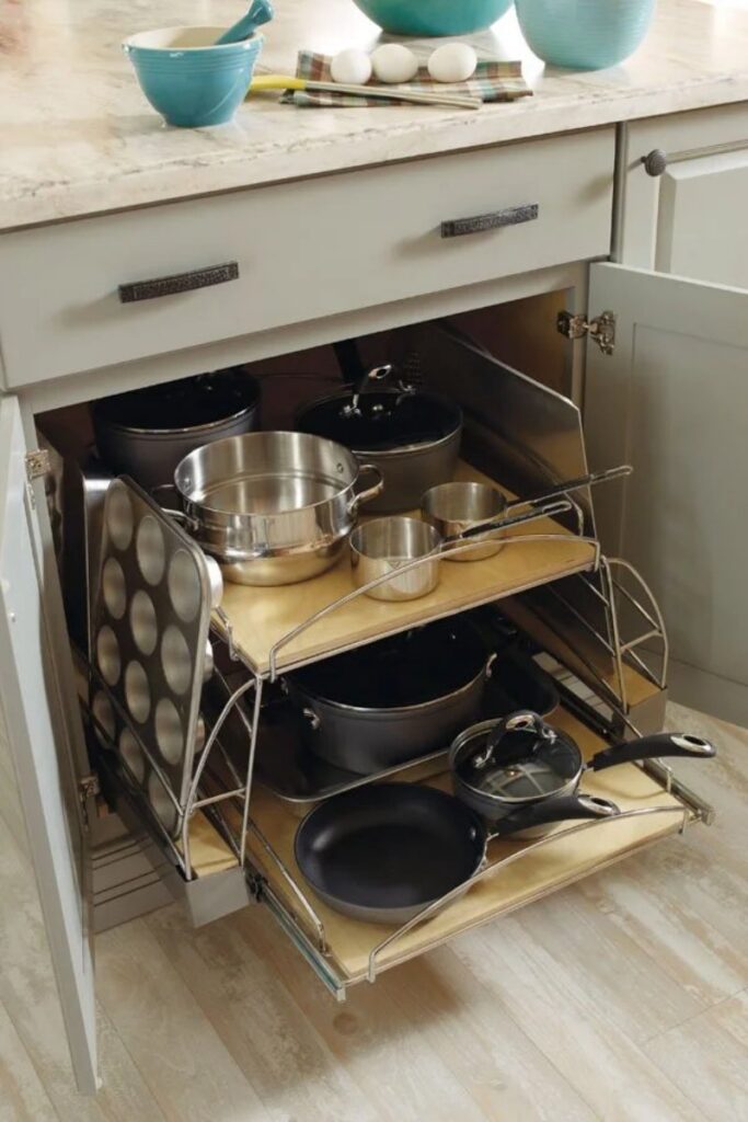 Base+Pots+and+Pans+Pull-out+Diamond+Distinction+Premium+Accessories